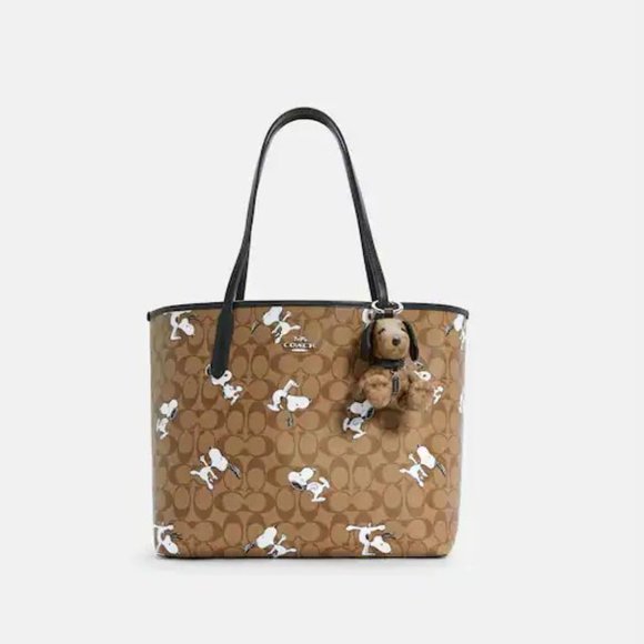 NWT Coach X Peanuts Snoopy BagCharm SIGNATURE Canvas Purse Keychain Logo Limited - Picture 2 of 8